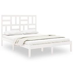 Foto van The living store houten bedframe - wit - 205.5 x 166 x 104 cm - massief grenenhout - multiplex lattenbodem