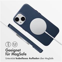 Foto van Accezz magsafe leather backcover iphone 14 telefoonhoesje blauw