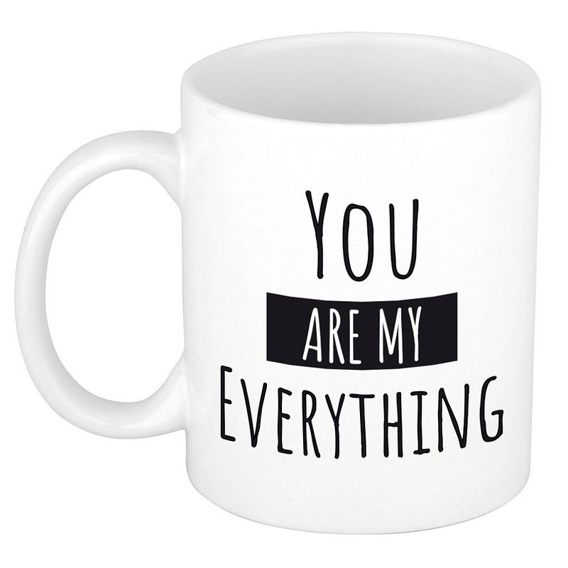 Foto van You are my everything cadeau mok / beker wit voor valentijnsdag 300 ml - feest mokken