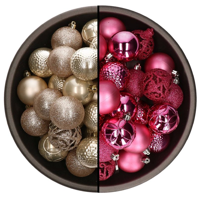 Foto van 74x stuks kunststof kerstballen mix van champagne en fuchsia roze 6 cm - kerstbal