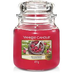 Foto van Yankee candle geurkaars medium red raspberry - 13 cm / ø 11 cm