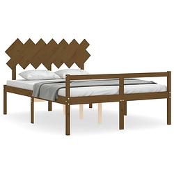 Foto van The living store bedframe - grenenhout - 205.5 x 155.5 x 81 cm - honingbruin