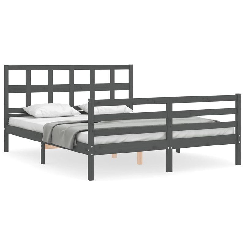 Foto van The living store massief grenenhouten bedframe - grijs - 205.5 x 165.5 x 100 cm