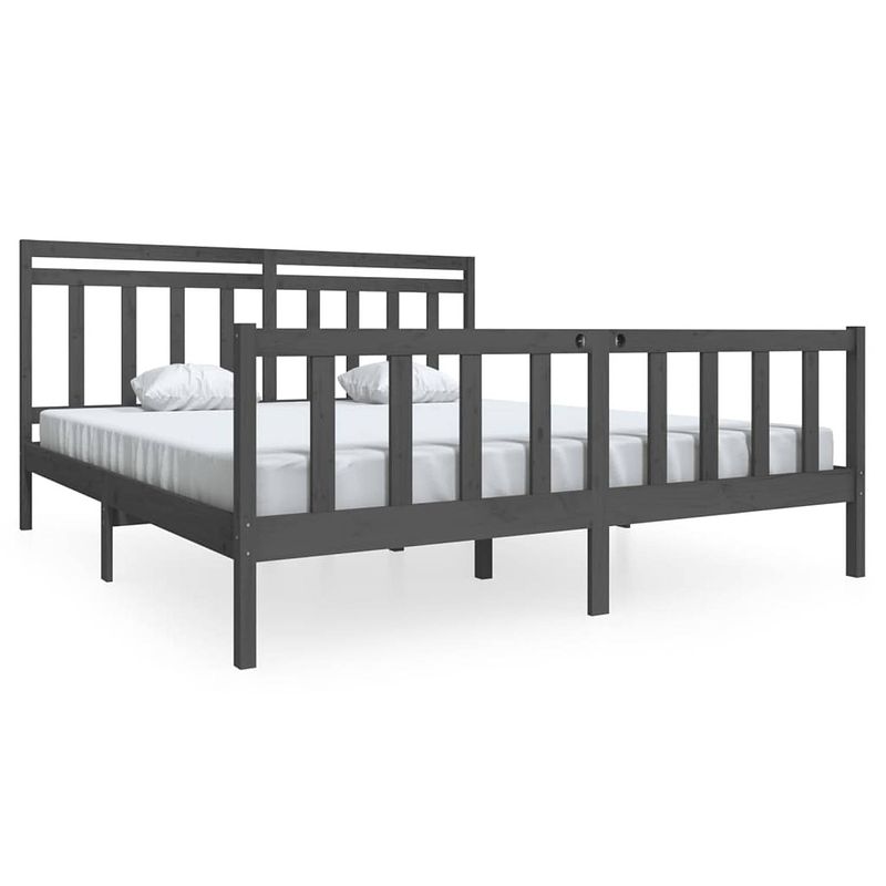 Foto van The living store bedframe - grijs - 205.5 x 186 x 100 cm - massief grenenhout