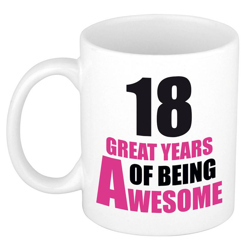 Foto van 18 great years of being awesome cadeau mok / beker wit en roze - feest mokken