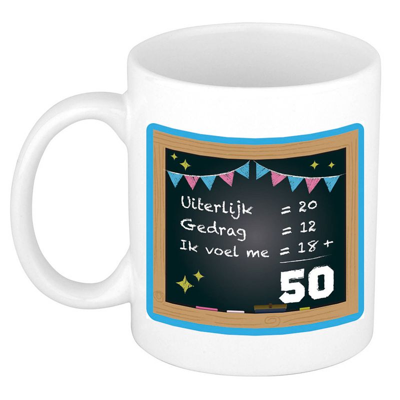 Foto van Bellatio decorations verjaardag cadeau mok 50 jaar - blauw - 300 ml - sarah/abraham - feest mokken