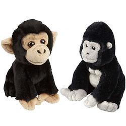 Foto van Apen serie zachte pluche knuffels 2x stuks - gorilla en chimpansee aap van 18 cm - knuffel bosdieren