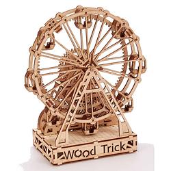 Foto van Wood trick mechanische reuzenrad - houten modelbouw