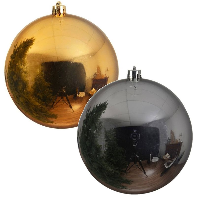 Foto van 2x grote kerstballen goud en zilver van 25 cm glans van kunststof - kerstbal