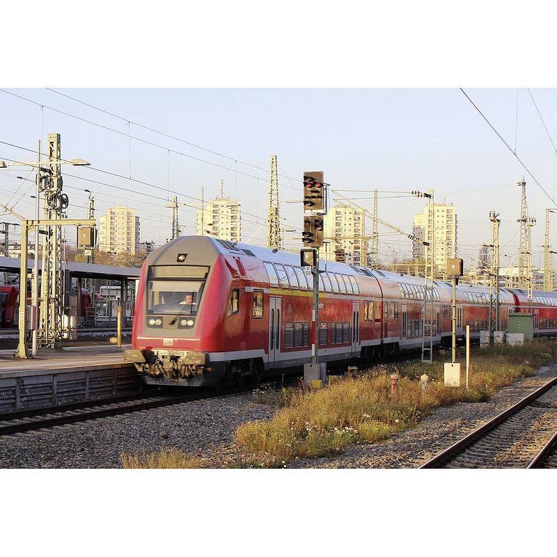 Foto van Piko h0 58803 h0 dubbeldeksrijtuig van de db ag 2e klas