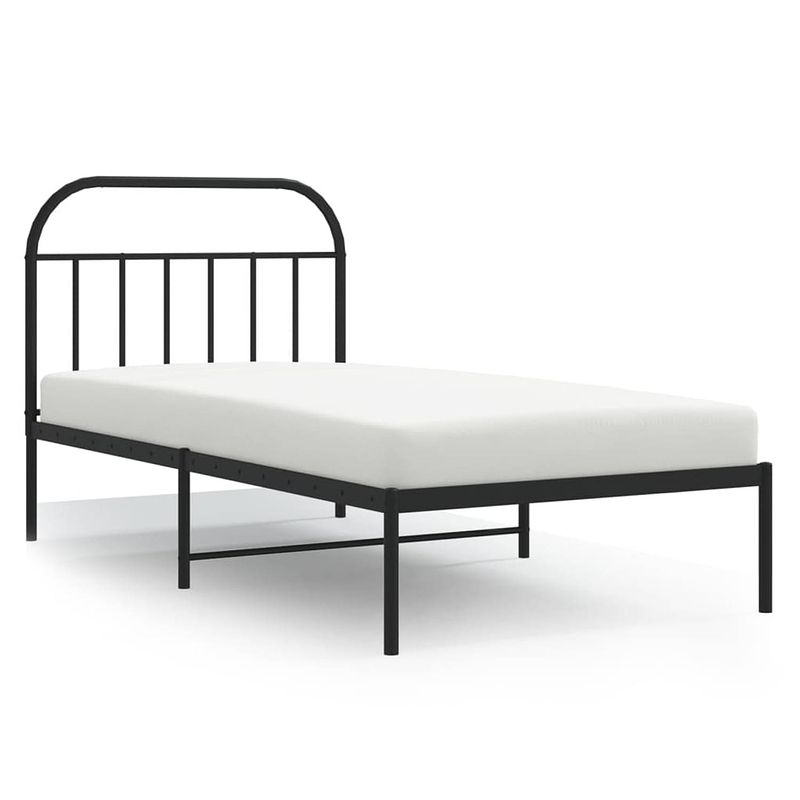 Foto van The living store bedframe basic - metaal - zwart - 207 x 112 x 100 cm - extra opbergruimte