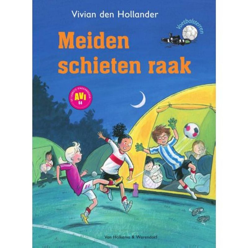 Foto van Meiden schieten raak - voetbalsterren