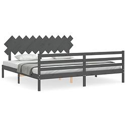 Foto van The living store bed grenenhouten bedframe - grijs - 205.5 x 205.5 x 81 cm - multiplex lattenbodem