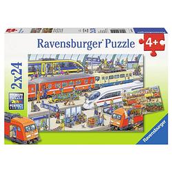 Foto van Ravensburger puzzelset drukte op het station - 2 x 24 stukjes