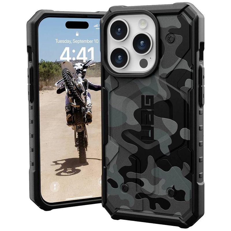 Foto van Urban armor gear pathfinder se magsafe backcover apple iphone 15 pro camouflage, midnight