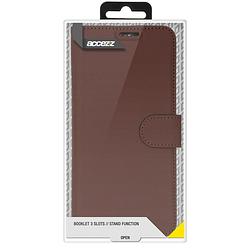 Foto van Accezz wallet case voor apple iphone 14 pro max telefoonhoesje bruin