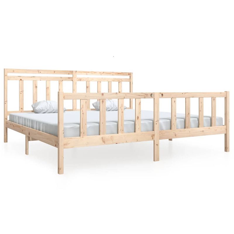 Foto van The living store bedframe - grenenhout - 205.5 x 206 x 100 cm - 200 x 200 cm - onbehandeld