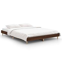 Foto van The living store bedframe - bruineiken - 193x138x20 cm - duurzaam materiaal - ondersteunende poten - multiplex