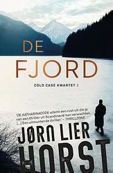Foto van De fjord - jørn lier horst - paperback (9789400516397)