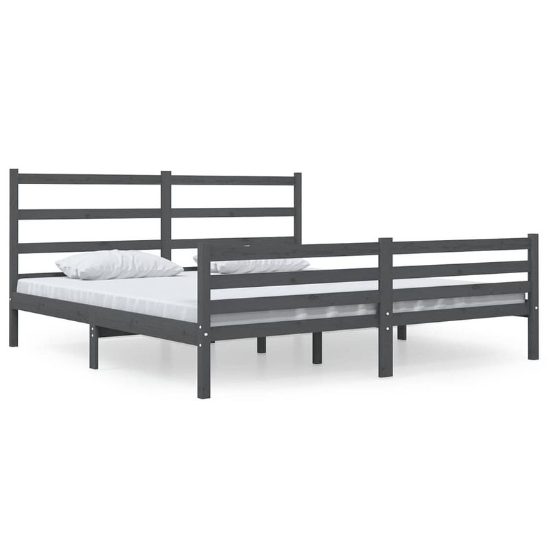 Foto van Vidaxl bedframe massief grenenhout grijs 180x200 cm 6ft super king