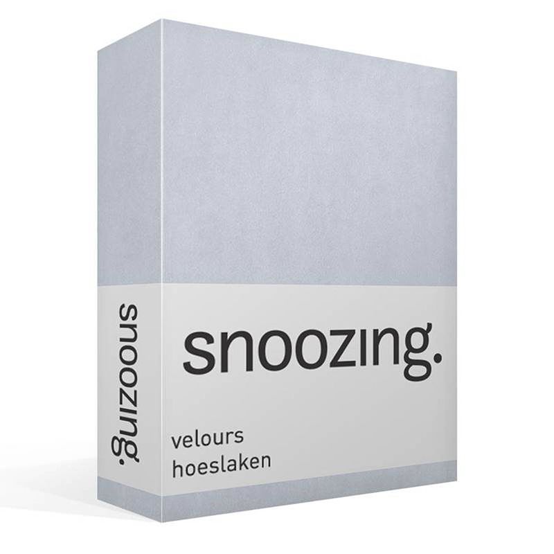 Foto van Snoozing velours hoeslaken