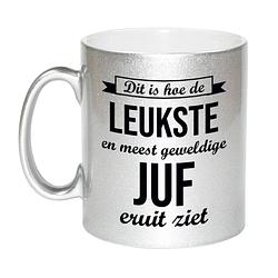 Foto van Zilveren leukste en meest geweldige juf cadeau koffiemok / theebeker 330 ml - feest mokken