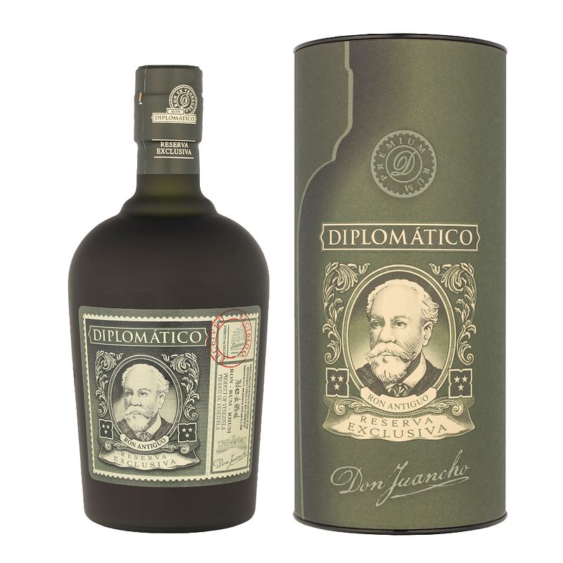 Foto van Diplomatico 12 years reserva exclusiva 70cl rum + giftbox