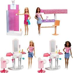 Foto van Barbie room en doll