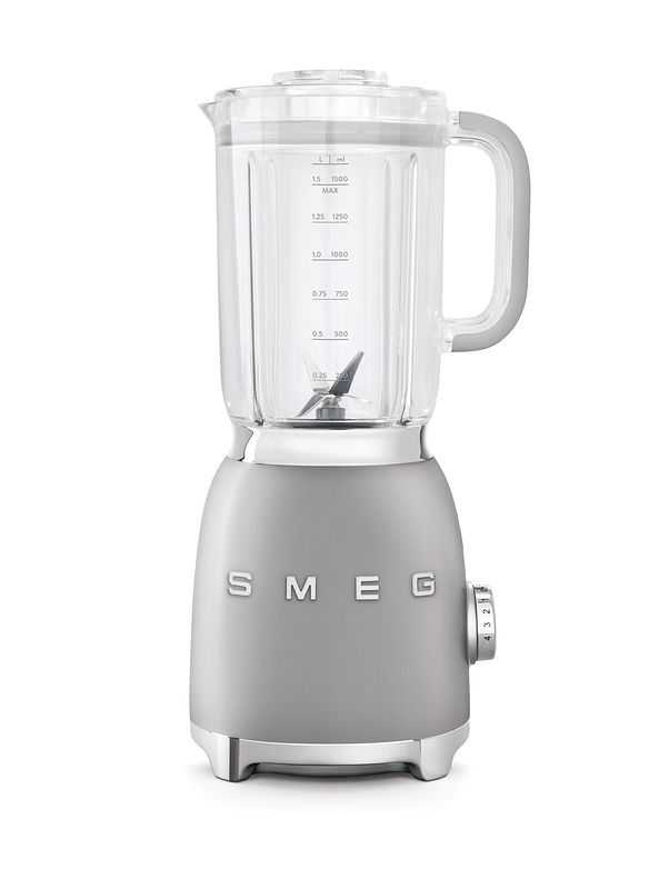 Foto van Smeg blf01sveu blender zilver