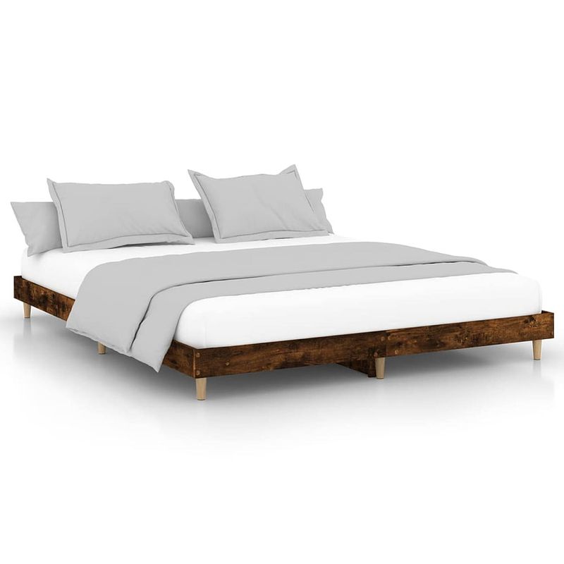 Foto van The living store bedframe - gerookt eiken - 203 x 153 x 20 cm - duurzaam materiaal