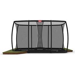 Foto van Berg trampoline ultim champion met veiligheidsnet - safetynet deluxe xl - flatground - 500 x 300 cm - zwart