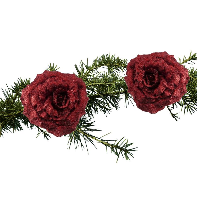 Foto van 2x stuks kerstboomversiering bloem op clip rode glitter roos 18 cm - kunstbloemen