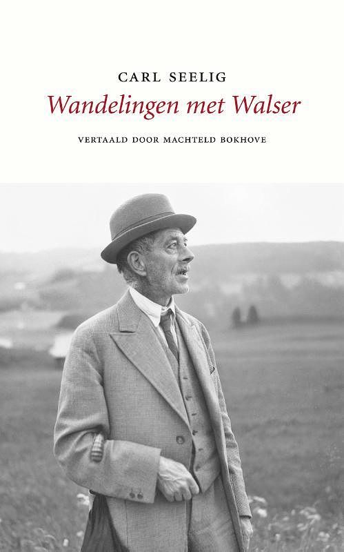 Foto van Wandelingen met walser - carl seelig - paperback (9789083237046)