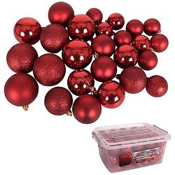 Foto van Christmas gifts kerstballen set in opbergbox - 70 stuks - plastic - ø4/5/6 cm - mat/ glanzend/ glitter - rood