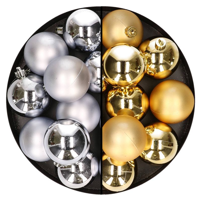 Foto van 24x stuks kunststof kerstballen mix van zilver en goud 6 cm - kerstbal