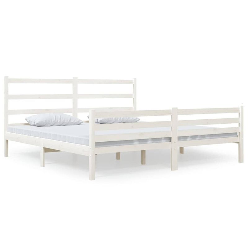 Foto van The living store houten bedframe - grenenhout - 205.5 x 186 x 100 cm - wit - 180 x 200 cm matras - montage vereist