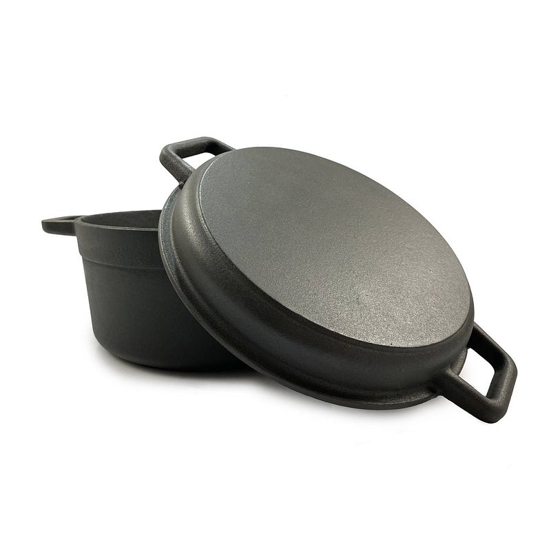 Foto van Dutch oven reversible grill guru