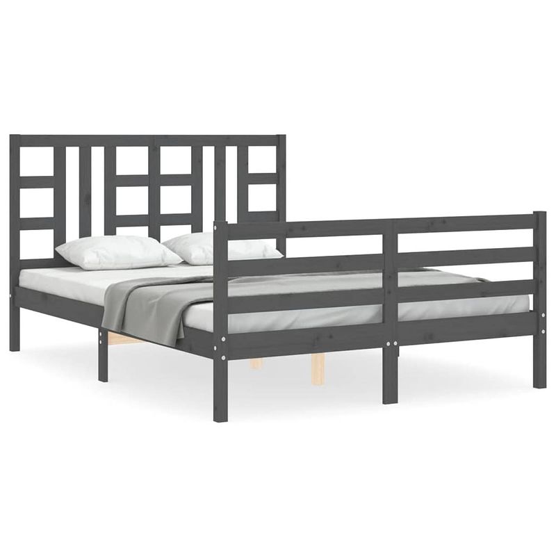 Foto van The living store bedframe - massief grenenhout - 195.5 x 145.5 x 100 cm - multiplex lattenbodem - grijs