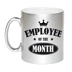 Foto van 1x stuks collega cadeau mok / beker zilver employee of the month - feest mokken