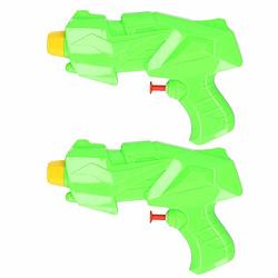 Foto van 2x mini waterpistolen/waterpistool groen van 15 cm kinderspeelgoed - waterpistolen
