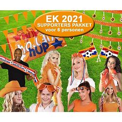 Foto van Oranjepakket 23-delig feest & versiering ek/wk voetbal nederlands elftal oranje feestpakket voor 6 tot 10 personen