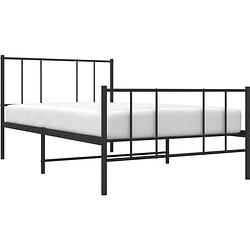 Foto van The living store klassiek bedframe - robuust en tijdloos design - metalen constructie - metalen latten en poten - extra