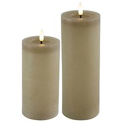 Foto van Led kaarsen/stompkaarsen - 2x - beige - h12,5 en h15 cm- warm wit - led kaarsen