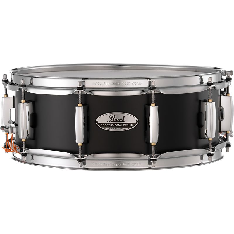 Foto van Pearl pmx1450s/c339 professional maple snaredrum 14 x 5 inch matte caviar black