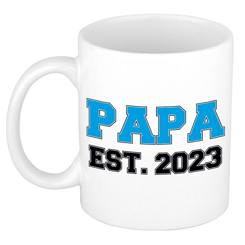 Foto van Papa est 2023 cadeau mok / beker wit met blauwe letters 300 ml - feest mokken