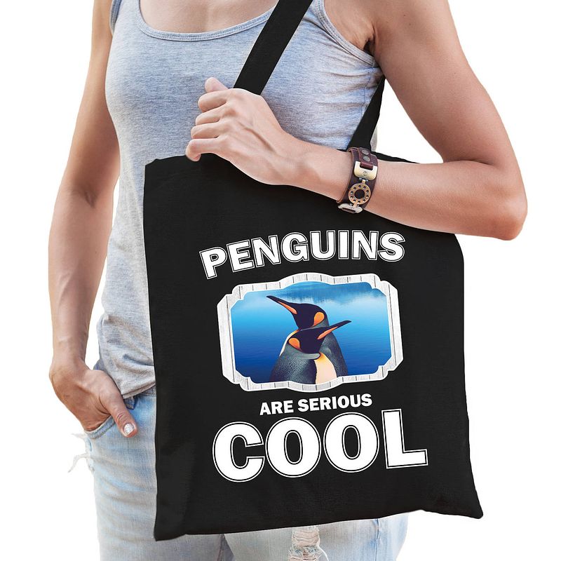 Foto van Katoenen tasje penguins are serious cool zwart - pinguins/ pinguin cadeau tas - feest boodschappentassen