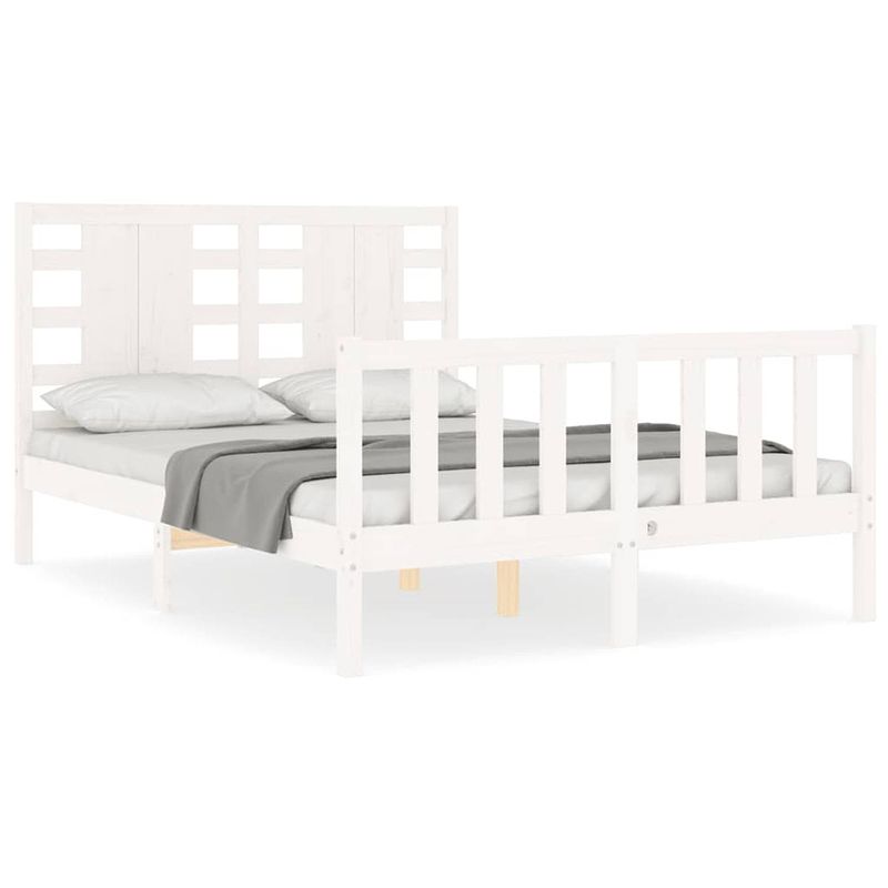 Foto van The living store massief grenenhouten bedframe - 195.5 x 145.5 x 100 cm - wit