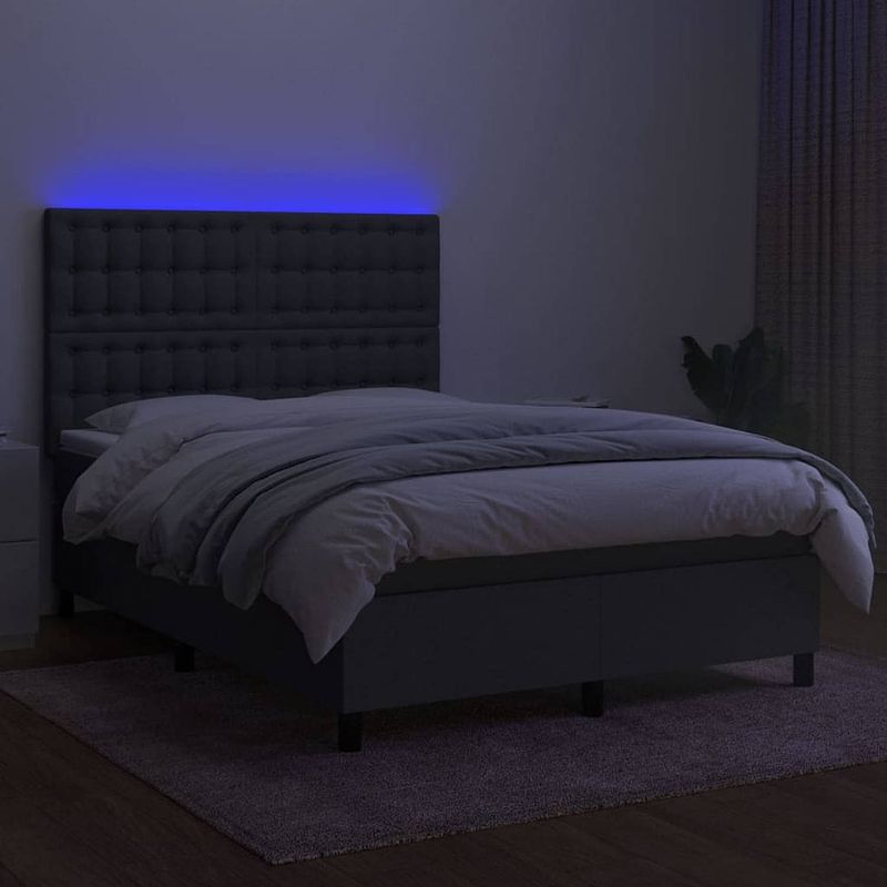 Foto van The living store boxspring donkergrijs - 203x144x118/128 cm - met instelbaar hoofdbord en led