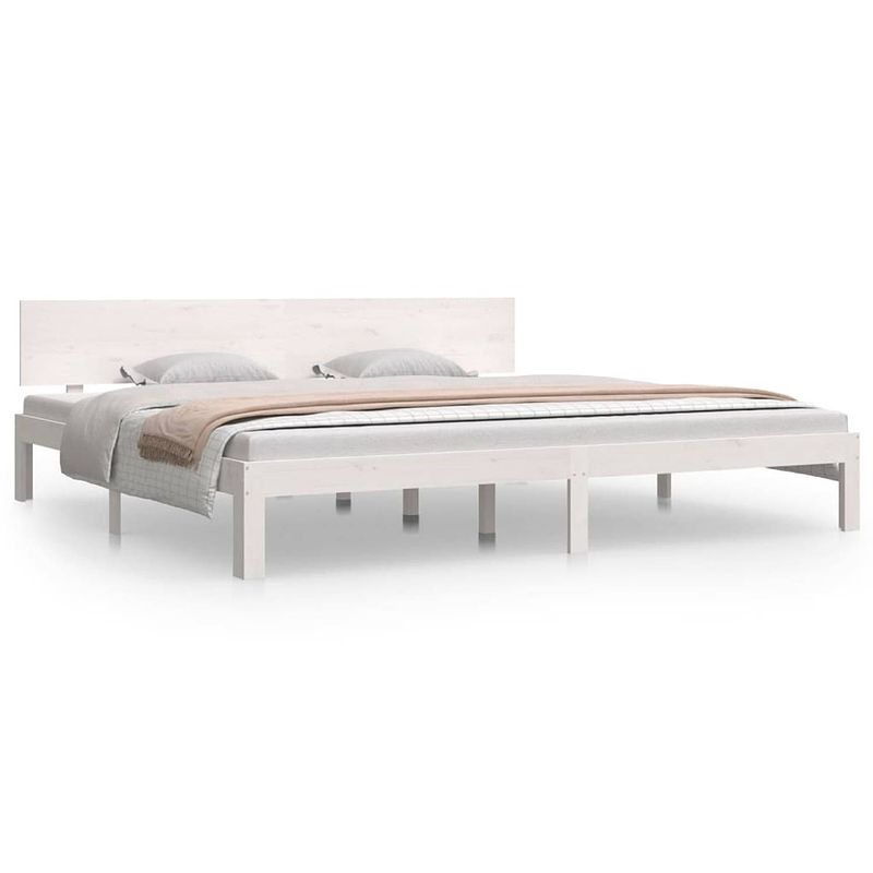 Foto van The living store bedframe - grenenhout - wit - 205.5 x 203.5 x 69.5 cm - multiplex lattenbodem