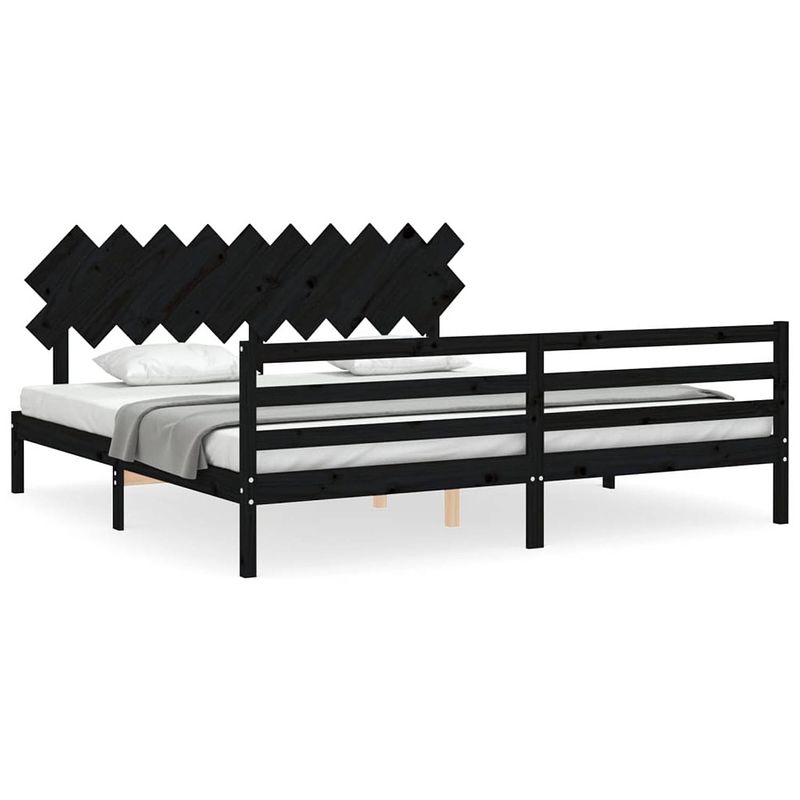 Foto van The living store bedframe massief grenenhout - zwart - 205.5 x 205.5 x 81 cm - multiplex lattenbodem - functioneel